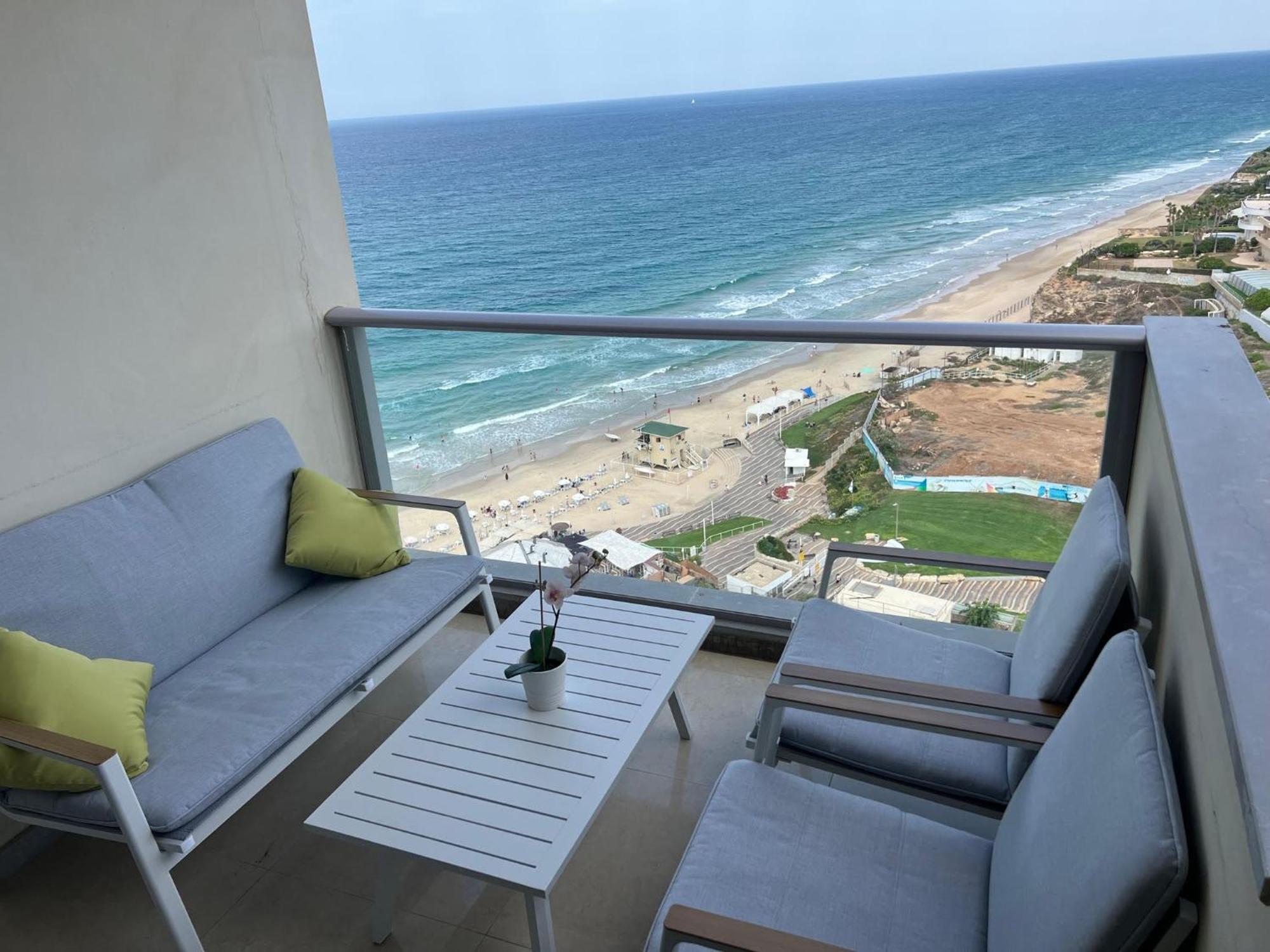 Luxury Sea View Apartment Herzliya Exterior photo