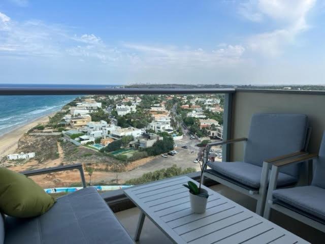 Luxury Sea View Apartment Herzliya Exterior photo